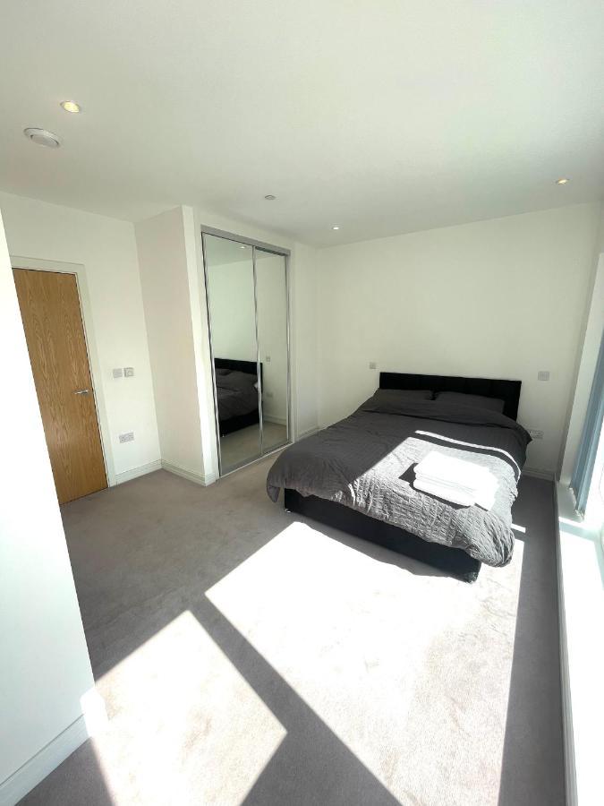 Luxury London Apartment - Steps To East Croydon Train Station Exterior foto